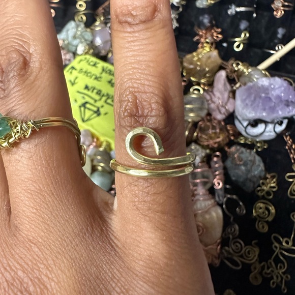 Custom Wire Design Ring - Picture 9 of 10